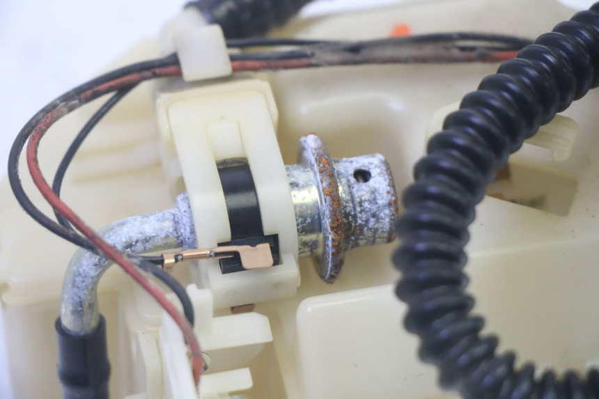 photo de BENZINEPOMP SUZUKI BURGMAN EXECUTIVE ABS 650 (2006 - 2012) - Overzicht