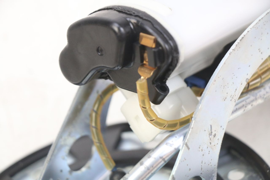 photo de BENZINEPOMP HONDA CB R 1000 (2018 - 2023) - Overzicht