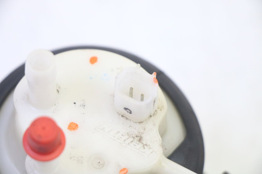 photo de BENZINEPOMP HONDA CBF 125 (2009 - 2015) - Andere kijkhoek