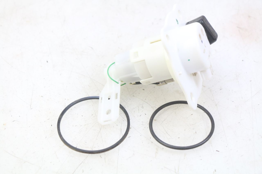 photo de BENZINEPOMP HONDA CRF CR-F 125 (2022 - 2023) - Zoom op gebruiksstaat