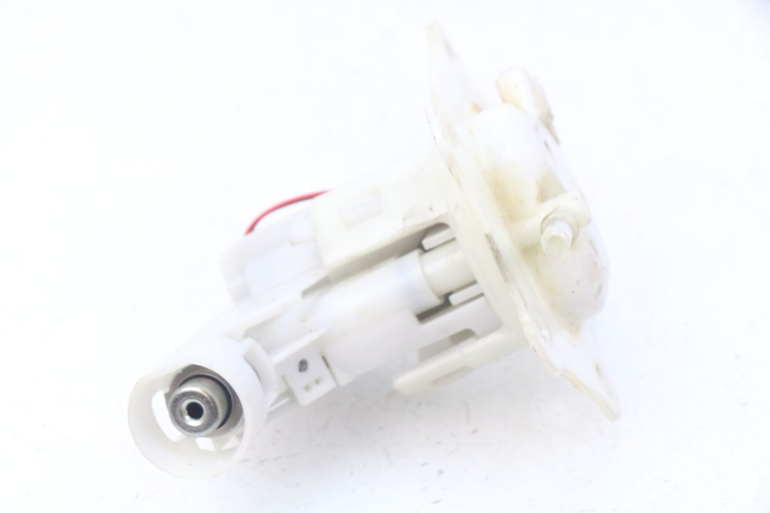 photo de BENZINEPOMP HONDA CRF 250 (2013 - 2016) - Andere kijkhoek