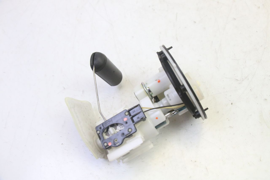 photo de BENZINEPOMP YAMAHA CYGNUS X INJECTION 125 (2007 - 2013) - Hoofdaanzicht