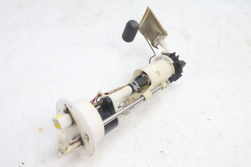 photo de BENZINEPOMP HONDA FES PANTHEON 125 (2003 - 2007) - Hoofdaanzicht
