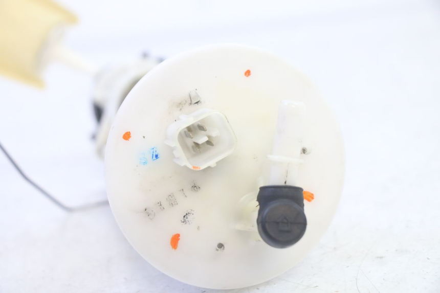 photo de BENZINEPOMP HONDA FES S-WING SWING ABS 125 (2007 - 2015) - Technische close-up