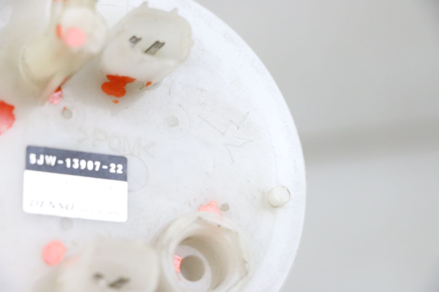 photo de BENZINEPOMP YAMAHA FJR ABS 1300 (2006 - 2012) - Detail van het onderdeel