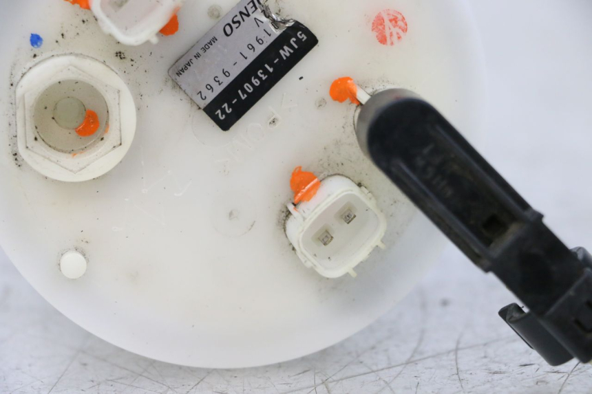 photo de BENZINEPOMP YAMAHA FJR ABS 1300 (2006 - 2012) - Markeringen en referenties