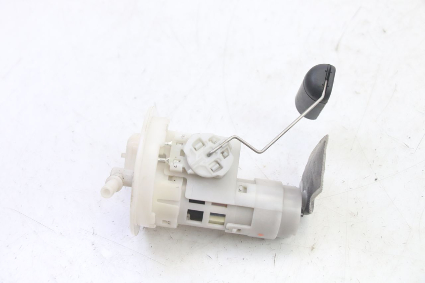 photo de BENZINEPOMP VENESI FLY RETRO 4T 50 (2020 - 2025) - Andere kijkhoek