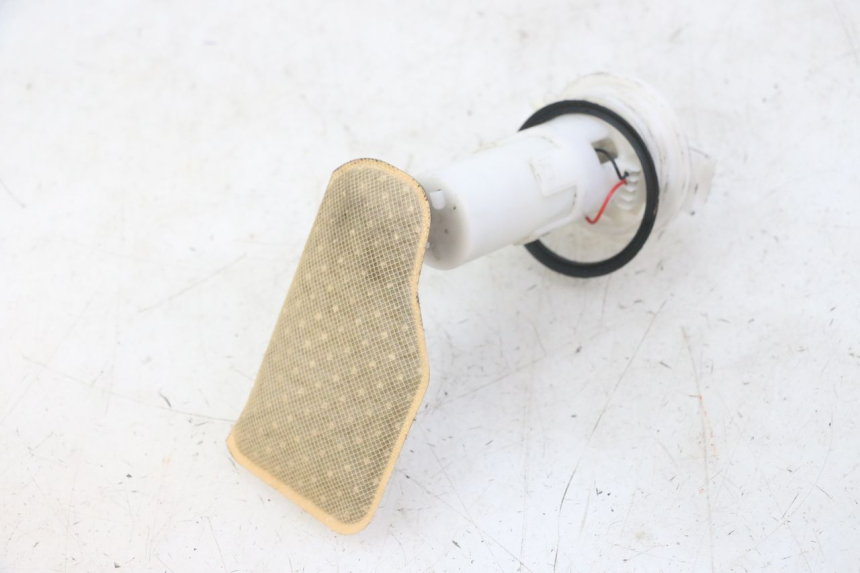 photo de BENZINEPOMP HONDA FORZA ABS 300 (2013 - 2017) - Detail van het onderdeel