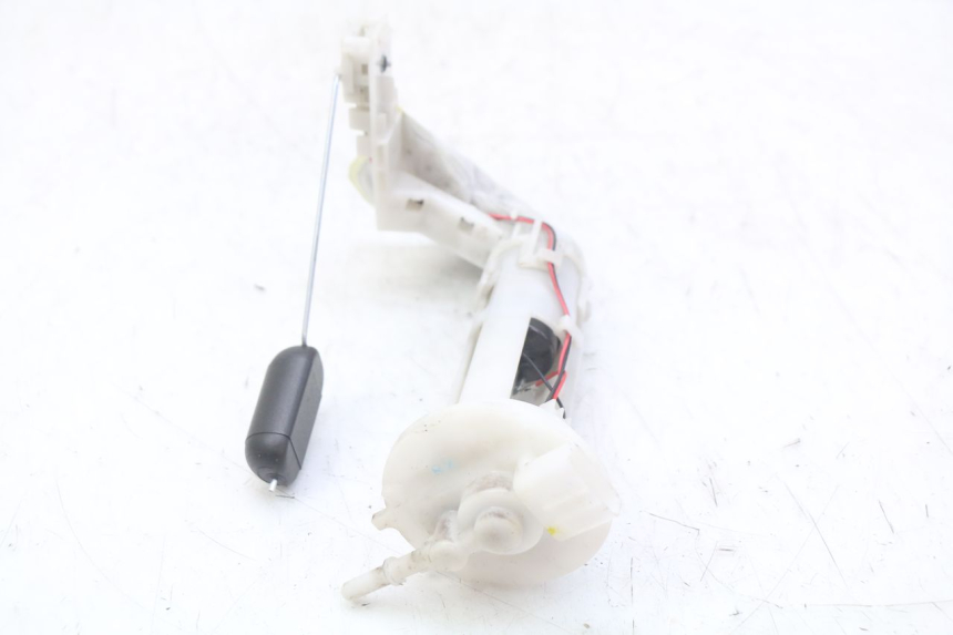 photo de BENZINEPOMP HONDA FORZA 125 (2015 - 2016) - Andere kijkhoek