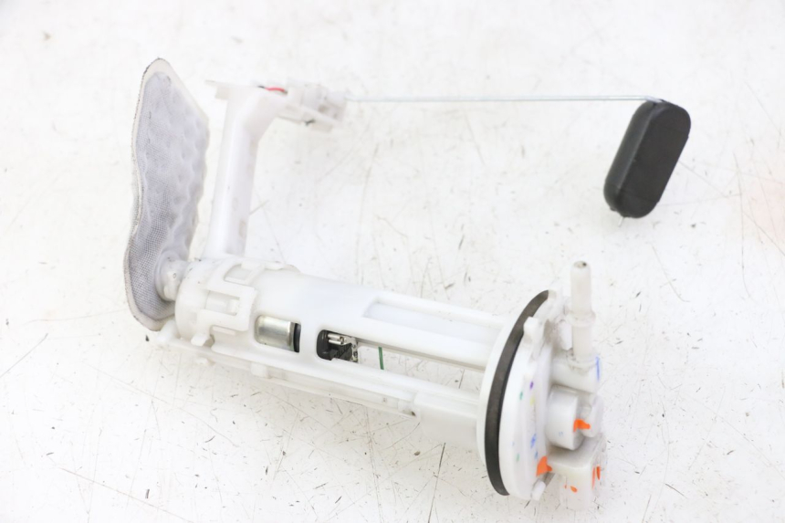 photo de BENZINEPOMP HONDA FORZA 125 (2021 - 2025) - Hoofdaanzicht