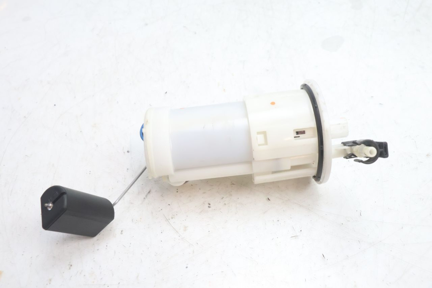photo de BENZINEPOMP YAMAHA FZ8 800 (2010 - 2016) - Zoom op gebruiksstaat