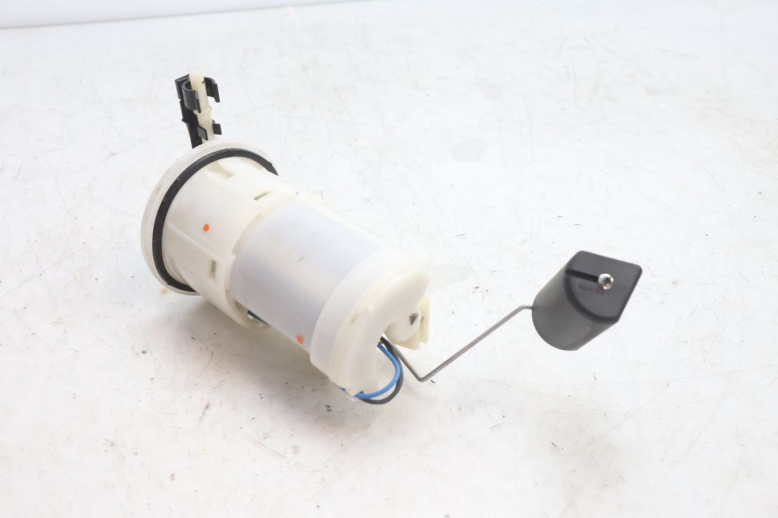 photo de BENZINEPOMP YAMAHA FZ8 800 (2010 - 2016) - Bevestigingspunten