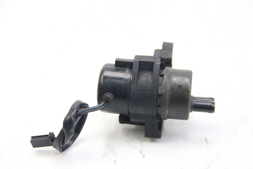 photo de BENZINEPOMP YAMAHA FZS FAZER 600 (2001 - 2003) - Zoom op gebruiksstaat