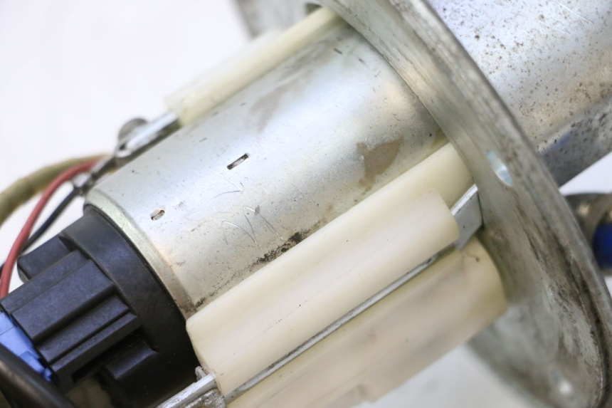 photo de BENZINEPOMP SUZUKI GSR 600 (2005 - 2012) - Detail van het onderdeel