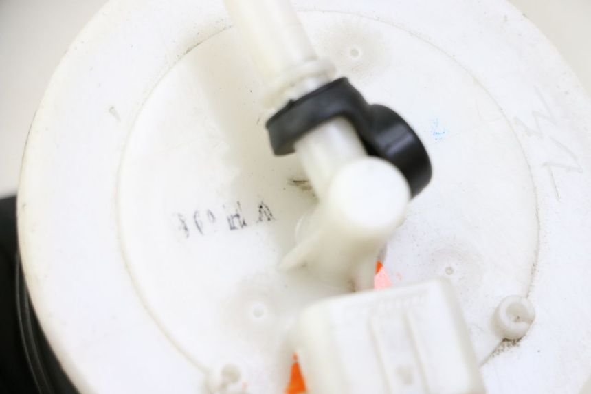 photo de BENZINEPOMP HONDA PES PS I 125 (2006 - 2012) - Zoom op gebruiksstaat