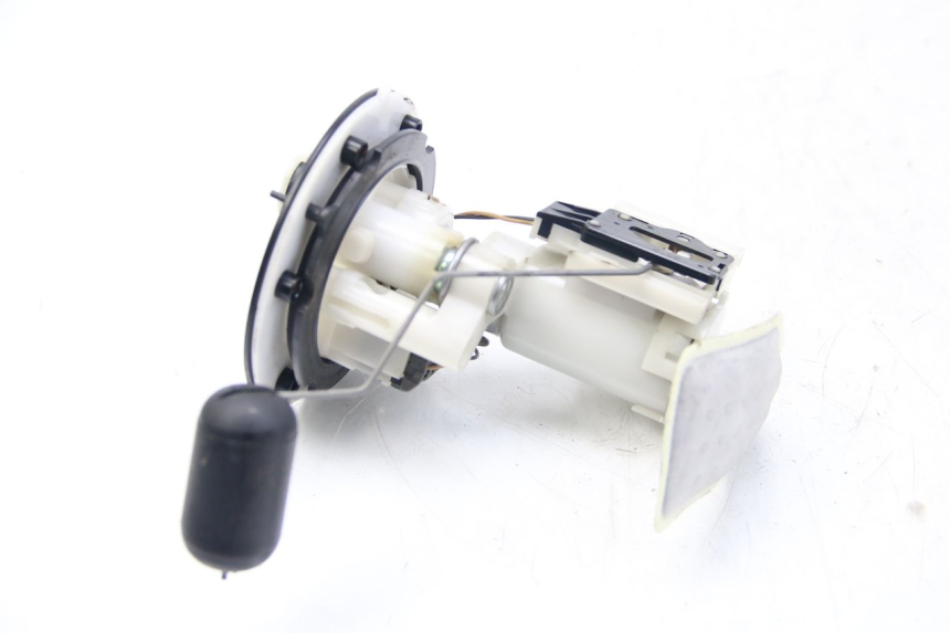 photo de BENZINEPOMP YAMAHA HW XENTER 125 (2011 - 2017) - Zoom op gebruiksstaat