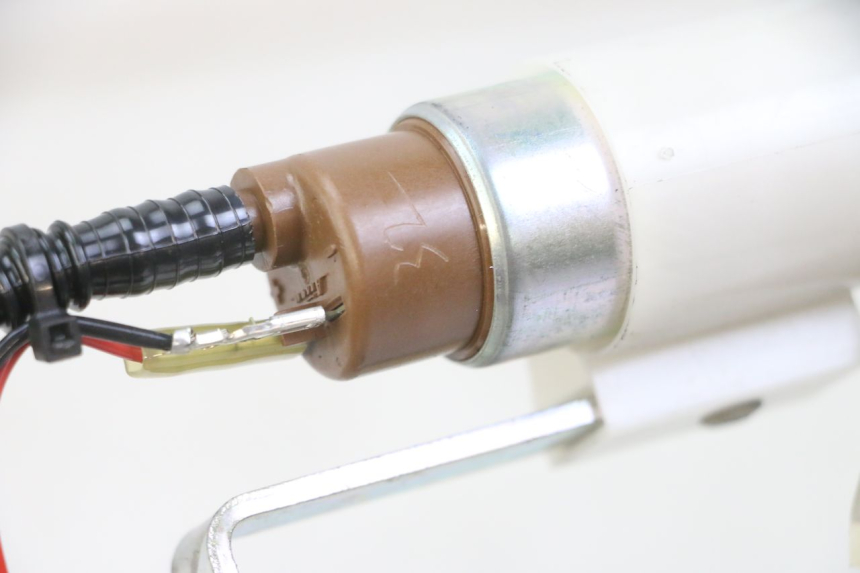 photo de BENZINEPOMP PIAGGIO IE MP3 YOURBAN 300 (2011 - 2016) - Zoom op gebruiksstaat