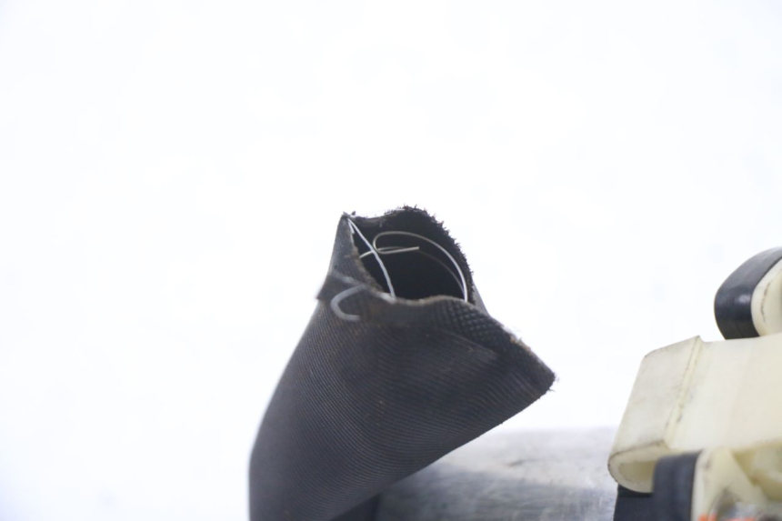 photo de BENZINEPOMP BMW K 75 RT 750 (1989 - 1997) - Detail van het onderdeel