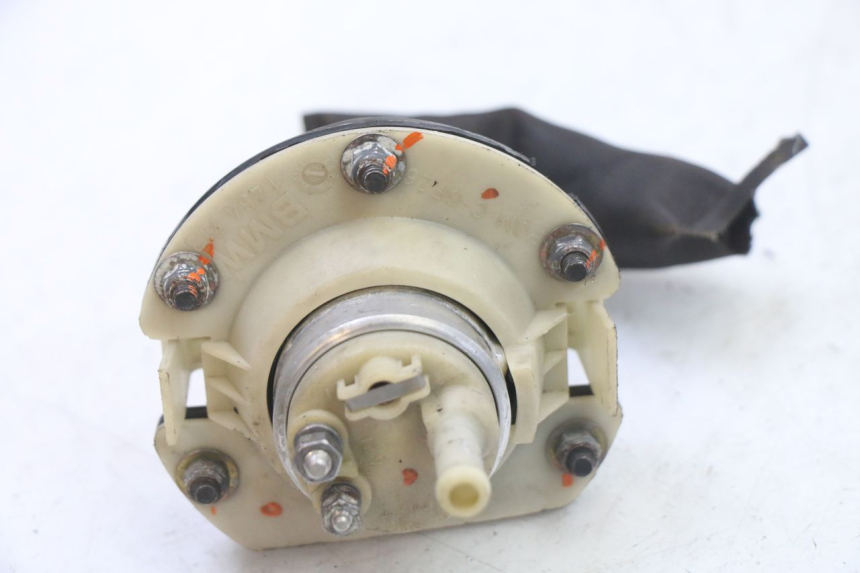 photo de BENZINEPOMP BMW K 75 RT 750 (1989 - 1997) - Bevestigingspunten