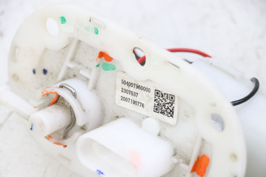 photo de BENZINEPOMP KEEWAY K-LIGHT KLIGHT 125 (2018 - 2025) - Bevestigingspunten