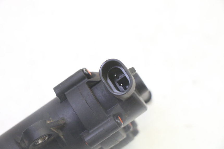 photo de BENZINEPOMP PEUGEOT KISBEE 4T 50 (2018 - 2022) - Andere kijkhoek