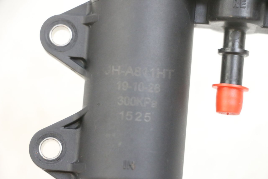 photo de BENZINEPOMP PEUGEOT KISBEE 4T 50 (2018 - 2022) - Zoom op gebruiksstaat