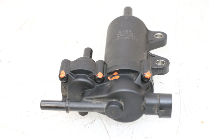 photo de BENZINEPOMP PEUGEOT KISBEE 4T 50 (2018 - 2022) - Bevestigingspunten