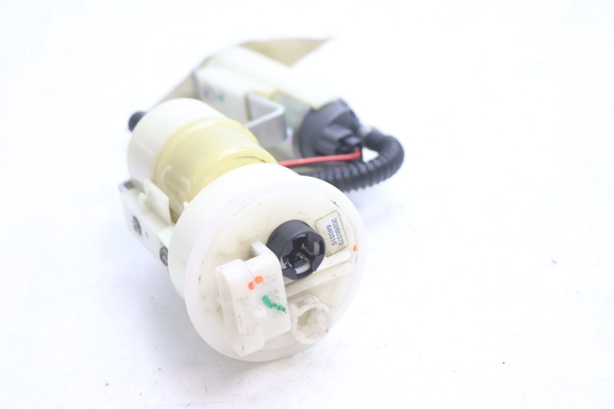 photo de BENZINEPOMP PIAGGIO MP3 LT 400 (2007 - 2012) - Bevestigingspunten