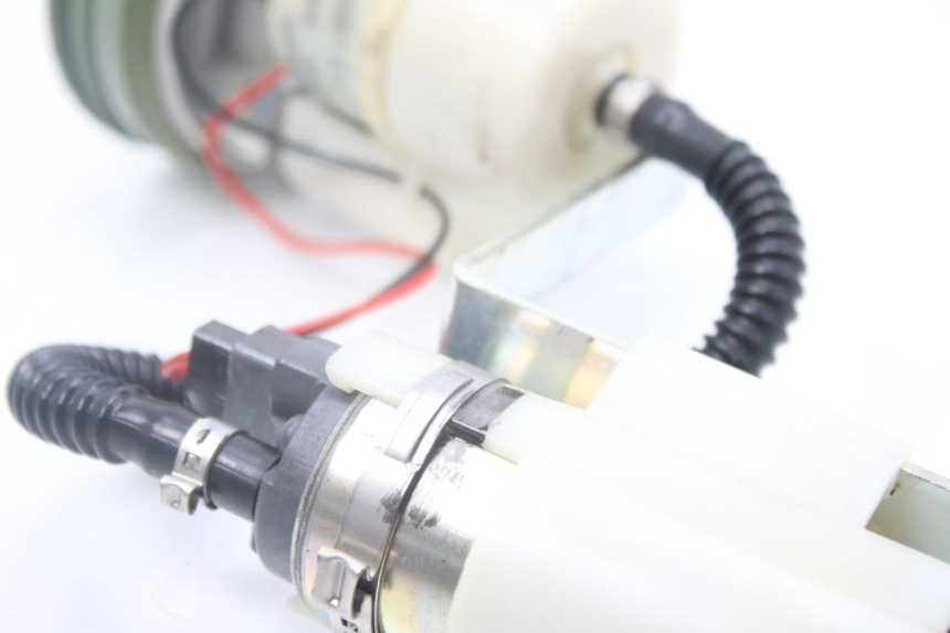 photo de BENZINEPOMP PIAGGIO MP3 500 (2014 - 2017) - Andere kijkhoek