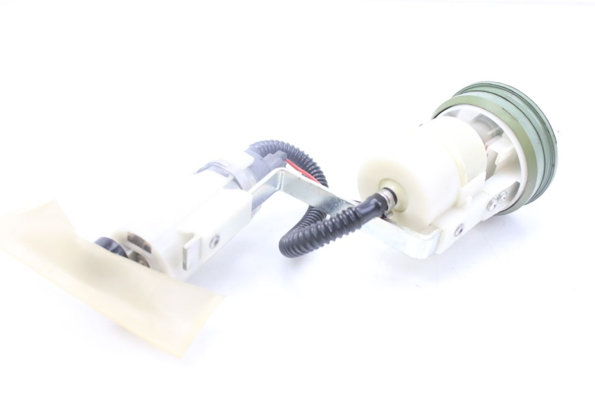 photo de BENZINEPOMP PIAGGIO MP3 500 (2014 - 2017) - Gecontroleerd onderdeel