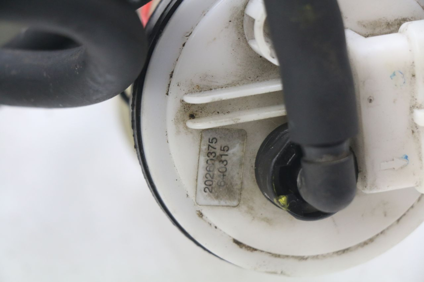 photo de BENZINEPOMP PIAGGIO MP3 500 (2011 - 2015) - Detail van het onderdeel