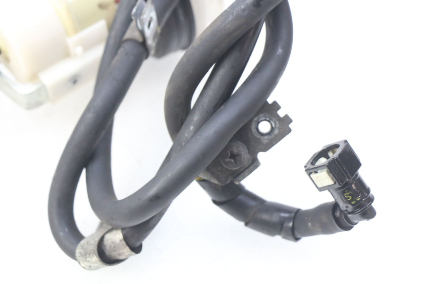 photo de BENZINEPOMP PIAGGIO MP3 500 (2011 - 2015) - Markeringen en referenties