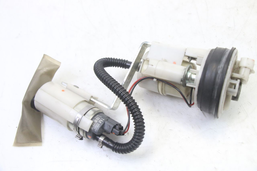 photo de BENZINEPOMP PIAGGIO MP3 500 (2011 - 2015) - Andere kijkhoek