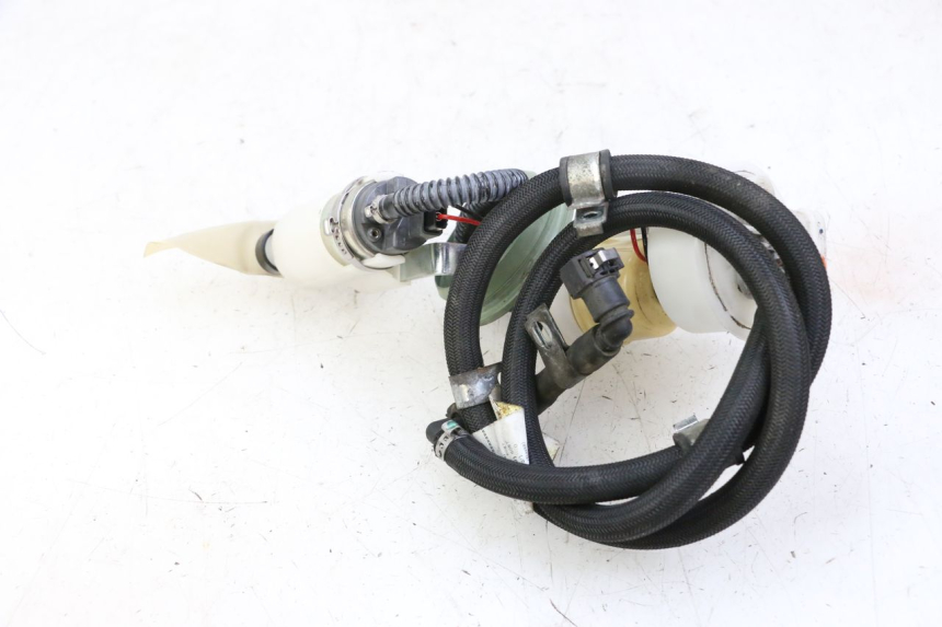 photo de BENZINEPOMP PIAGGIO MP3 500 (2014 - 2017) - Detailaanzicht