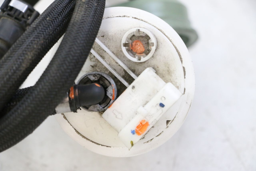 photo de BENZINEPOMP PIAGGIO MP3 500 (2014 - 2017) - Aanvullende foto