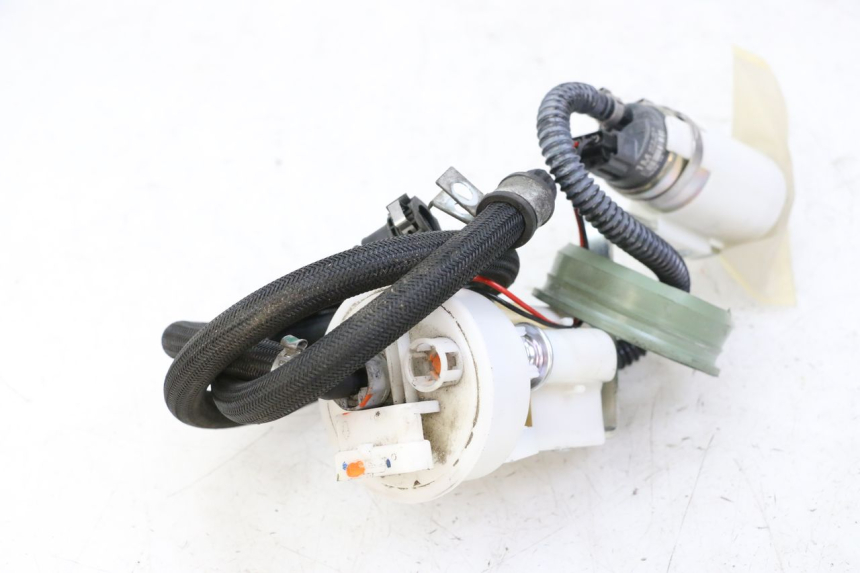 photo de BENZINEPOMP PIAGGIO MP3 500 (2014 - 2017) - Visuele inspectie