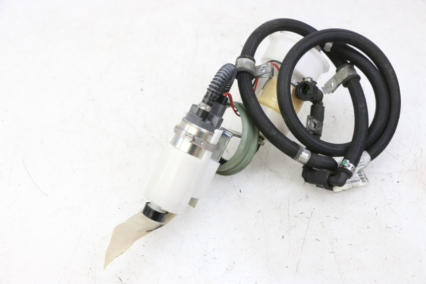 photo de BENZINEPOMP PIAGGIO MP3 500 (2014 - 2017) - Technische close-up