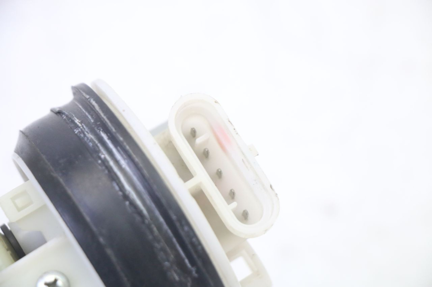 photo de BENZINEPOMP PIAGGIO MP3 RL 250 (2006 - 2010) - Overzicht