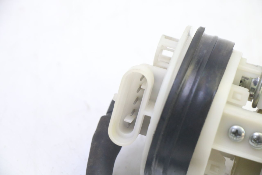 photo de BENZINEPOMP PIAGGIO MP3 RL 250 (2006 - 2010) - Overzicht