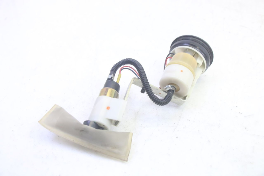 photo de BENZINEPOMP PIAGGIO MP3 RL 250 (2006 - 2010) - Gecontroleerd onderdeel