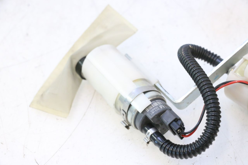 photo de BENZINEPOMP PIAGGIO MP3 500 (2016 - 2018) - Zoom op componenten