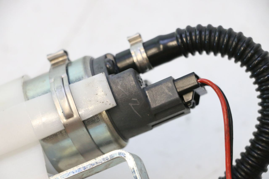 photo de BENZINEPOMP PIAGGIO MP3 500 (2016 - 2018) - Andere kijkhoek