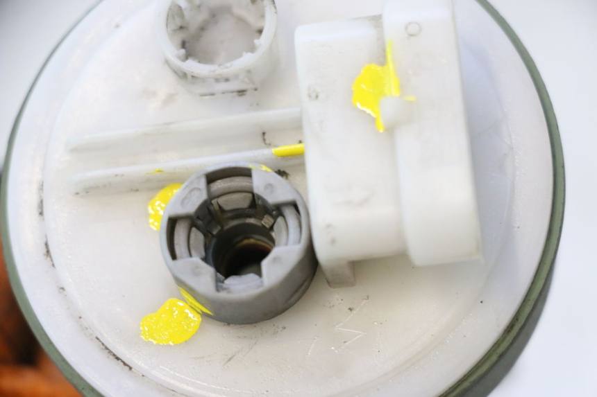 photo de BENZINEPOMP PIAGGIO MP3 500 (2016 - 2018) - Technische close-up