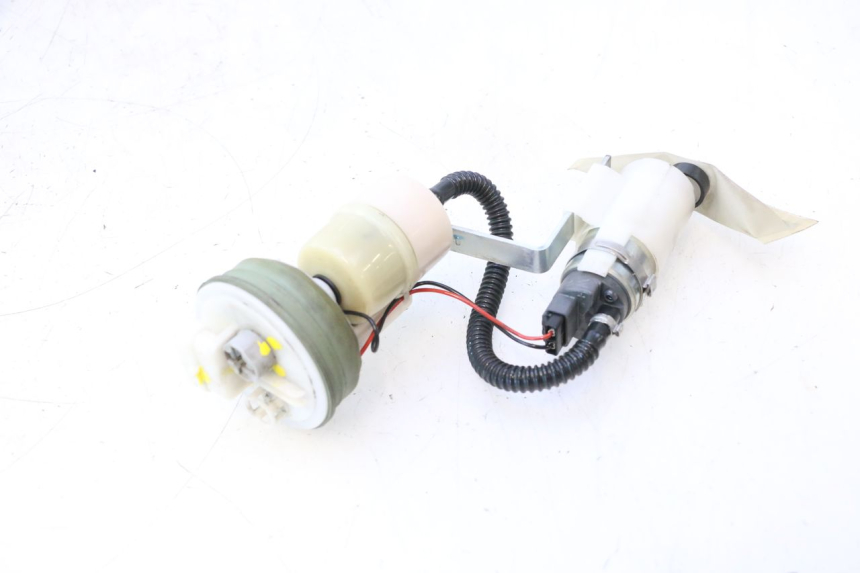 photo de BENZINEPOMP PIAGGIO MP3 500 (2016 - 2018) - Bevestigingspunten