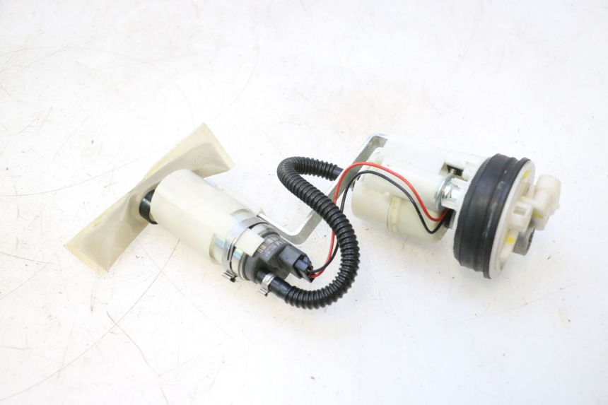 photo de BENZINEPOMP PIAGGIO MP3 500 (2011 - 2015) - Productaanzicht
