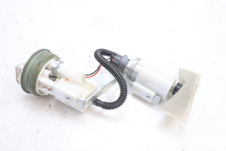 photo de BENZINEPOMP PIAGGIO MP3 500 (2016 - 2018) - Hoofdaanzicht