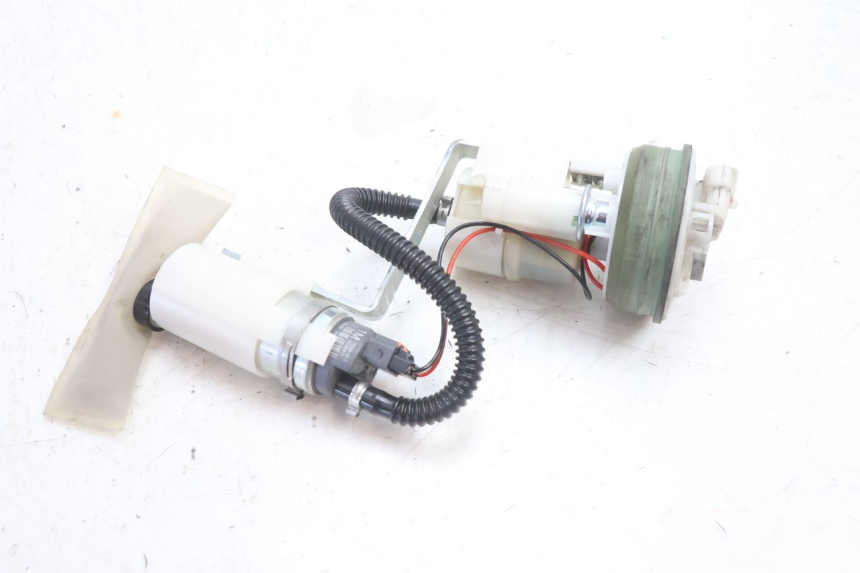 photo de BENZINEPOMP PIAGGIO MP3 500 (2016 - 2018) - Andere kijkhoek