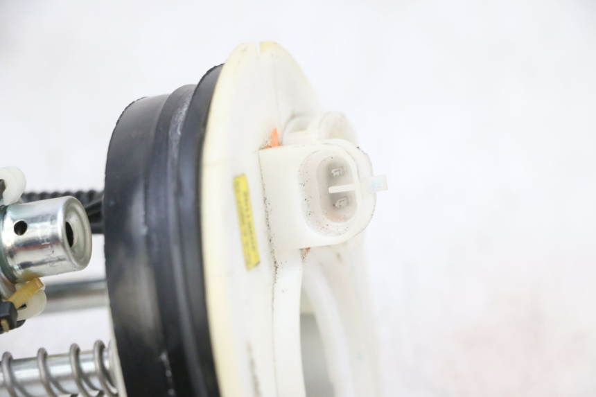 photo de BENZINEPOMP YAMAHA NEOS NEO'S 4T 50 (2008 - 2016) - Gecontroleerd onderdeel