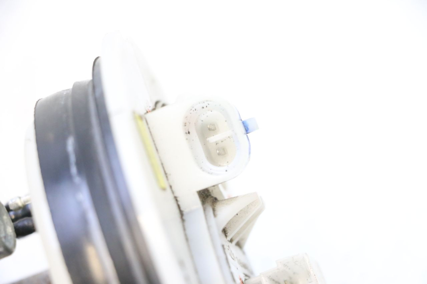 photo de BENZINEPOMP YAMAHA NEOS NEO'S 4T 50 (2008 - 2016) - Zoom op gebruiksstaat