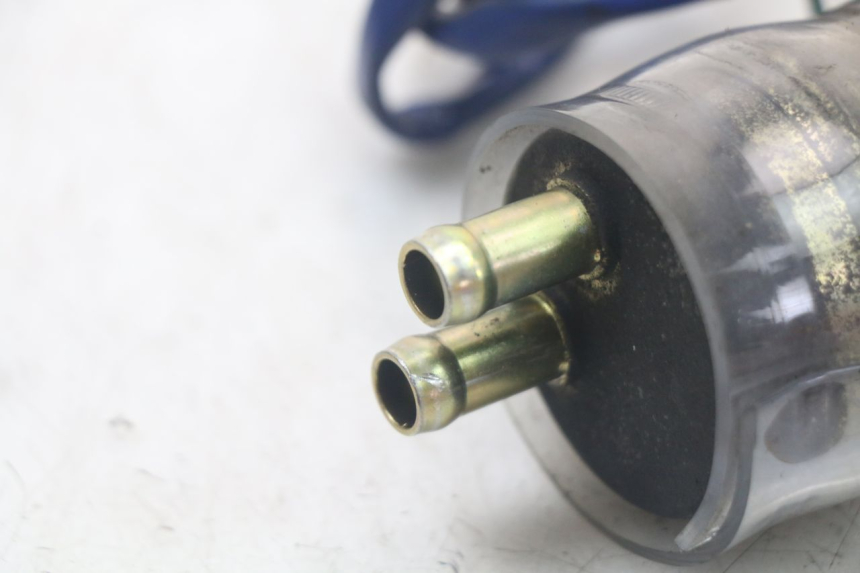 photo de BENZINEPOMP HONDA NTV DEAUVILLE 650 (1998 - 2001) - Detail van het onderdeel